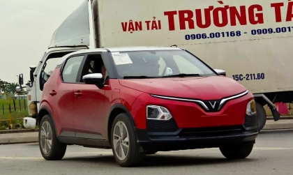 Xe Xanh: VinFast VF5 tiếp tục lộ ảnh vận hành, nội thất tiết lộ toàn bộ